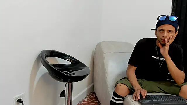 DamianandEva online show from 12-18-25, 12:31