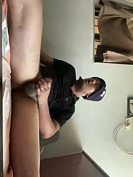 FlashyOcean53 online show from 02-08-26, 06:00