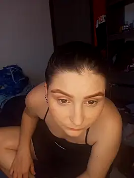 Snapshot of dulce1103 chatting on 10-29-25, 10:20 dulce1103 online show from 10-29-25, 10:20