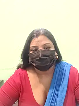 Snapshot of tamil_Nithya_J chatting on 04-25-26, 09:01 tamil Nithya J online show from 04-25-26, 09:01