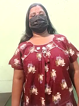 Snapshot of tamil_Nithya_J chatting on 04-29-26, 06:25 tamil Nithya J online show from 04-29-26, 06:25