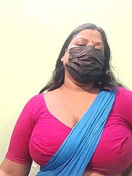 Snapshot of tamil_Nithya_J chatting on 05-09-26, 05:05 tamil Nithya J online show from 05-09-26, 05:05