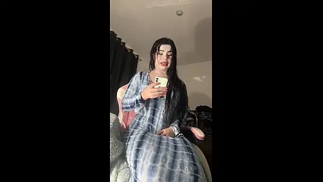 cowgirllyx online show from 11-08-25, 01:53