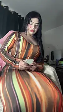 Snapshot of cowgirllyx chatting on 11-15-25, 11:20 cowgirllyx online show from 11-15-25, 11:20