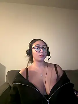 minha baby online show from 12-18-25, 07:13