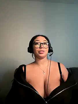 minha baby online show from 12-20-25, 05:05