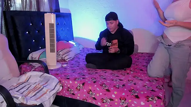 Snapshot of familyprey chatting on 10-30-25, 08:50 familyprey online show from 10-30-25, 08:50