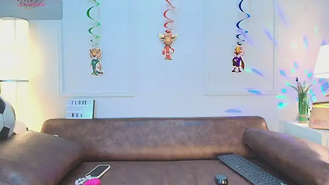kittyblooms online show from 07-11-26, 08:36