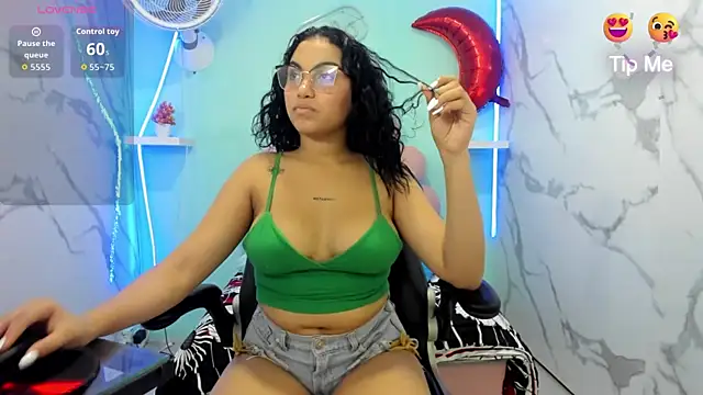 valeria martinez19 online show from 04-14-26, 03:11