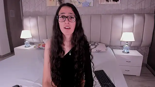 GirafMusic online show from 11-28-25, 01:22