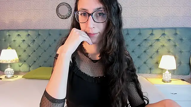 GirafMusic online show from 02-11-26, 01:33