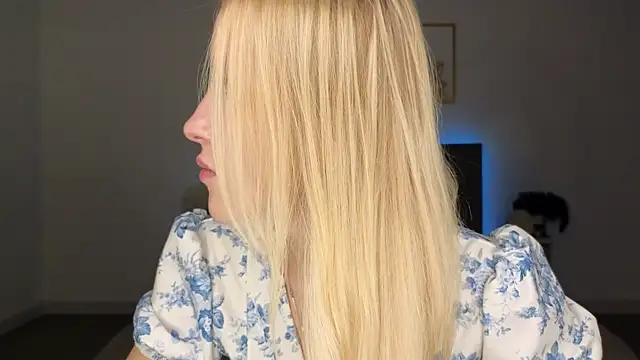 Snapshot of adele_armass chatting on 07-31-26, 10:07 adele armass online show from 07-31-26, 10:07