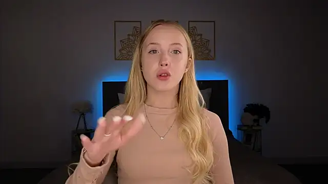 Snapshot of adele_armass chatting on 07-18-26, 09:01 adele armass online show from 07-18-26, 09:01