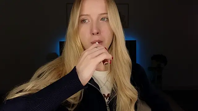 Snapshot of adele_armass chatting on 05-11-26, 08:50 adele armass online show from 05-11-26, 08:50
