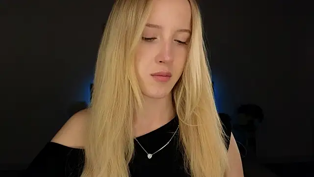 Snapshot of adele_armass chatting on 05-23-26, 09:14 adele armass online show from 05-23-26, 09:14