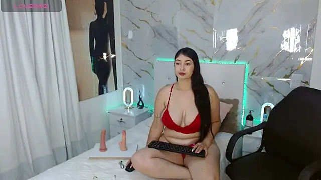 skarlett 35 online show from 12-21-25, 02:52