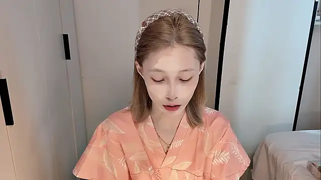 yuyu-33 online show from 02-06-26, 04:08