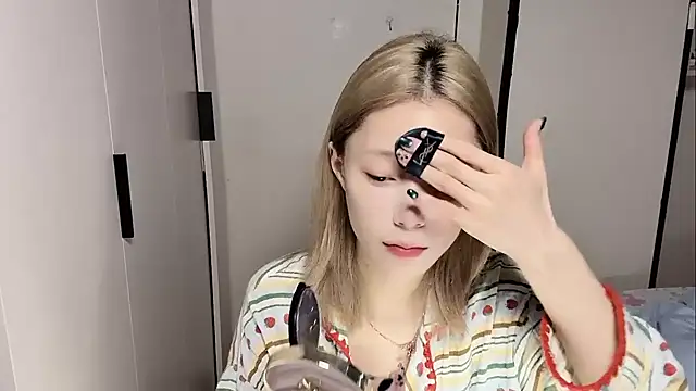 yuyu-33 online show from 03-03-26, 12:50