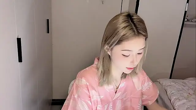 yuyu-33 online show from 03-08-26, 05:33