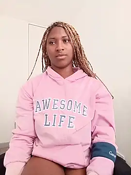 EvonyFoxxx online show from 02-12-26, 07:13