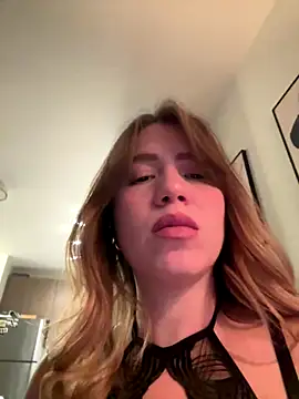 Snapshot of Aurora_princessex chatting on 10-30-25, 01:48 Aurora princessex online show from 10-30-25, 01:48