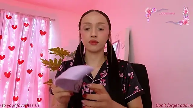 Snapshot of BabyLauritaa chatting on 02-16-26, 07:23 BabyLauritaa online show from 02-16-26, 07:23