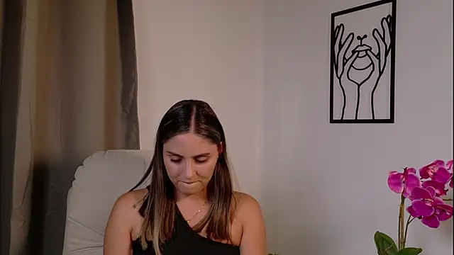 Snapshot of VictoriaNova_ chatting on 02-09-26, 09:02 VictoriaNova online show from 02-09-26, 09:02