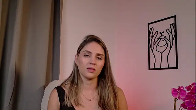 Snapshot of VictoriaNova_ chatting on 02-14-26, 05:13 VictoriaNova online show from 02-14-26, 05:13