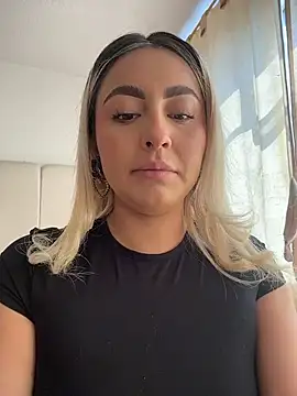 Elina Hills online show from 03-04-26, 02:36