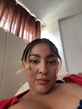 Snapshot of Elina_Hills chatting on 05-06-26, 06:23 Elina Hills online show from 05-06-26, 06:23