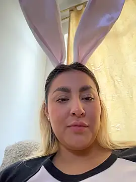 Elina Hills online show from 04-01-26, 06:16