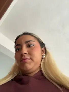 Elina Hills online show from 01-14-26, 07:06