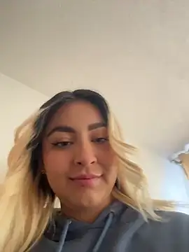 Elina Hills online show from 03-10-26, 06:34