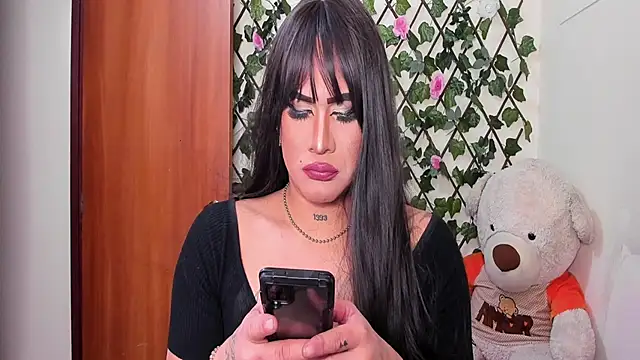 melani ferraraa  online show from 11-11-25, 03:45