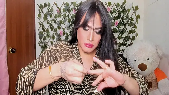 melani ferraraa  online show from 11-30-25, 09:43