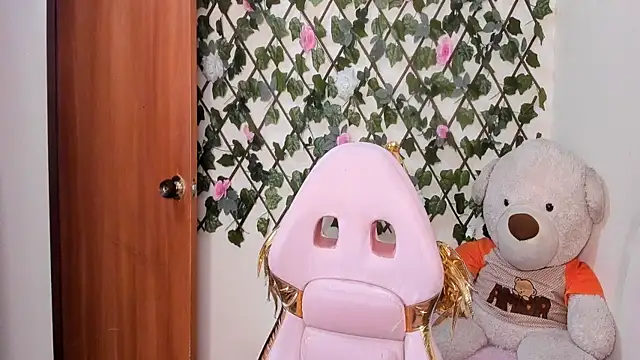 melani ferraraa  online show from 11-15-25, 05:55