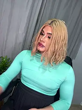 Snapshot of melani_ferraraa_ chatting on 07-04-26, 10:25 melani ferraraa online show from 07-04-26, 10:25