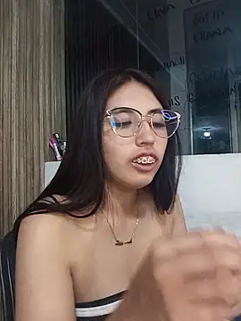 Valk submissive online show from 03-23-26, 05:18