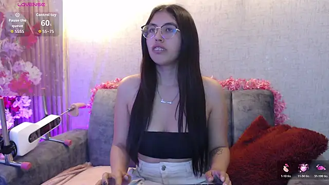 Snapshot of Valk_submissive chatting on 02-05-26, 04:41 Valk submissive online show from 02-05-26, 04:41