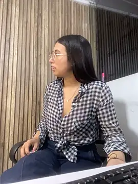 Valk submissive online show from 03-08-26, 05:44