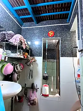 Okleotina9 online show from 04-13-26, 03:43