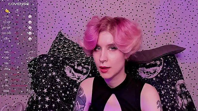Snapshot of Angel_Julles chatting on 05-17-26, 02:11 Angel Julles online show from 05-17-26, 02:11