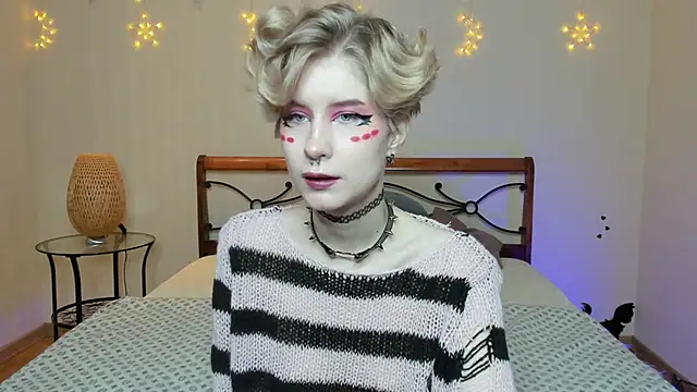 Snapshot of Angel_Julles chatting on 10-31-25, 01:02 Angel Julles online show from 10-31-25, 01:02