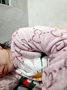 Snapshot of Elina_99 chatting on 03-04-26, 02:52 Elina 99 online show from 03-04-26, 02:52