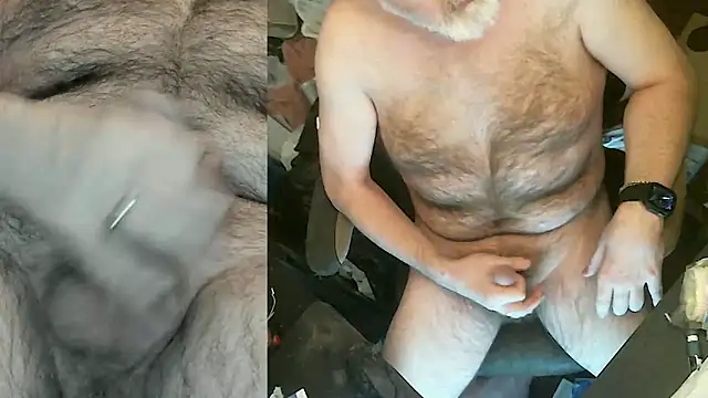 Snapshot of sexxme214 chatting on 03-22-26, 03:57 sexxme214 online show from 03-22-26, 03:57