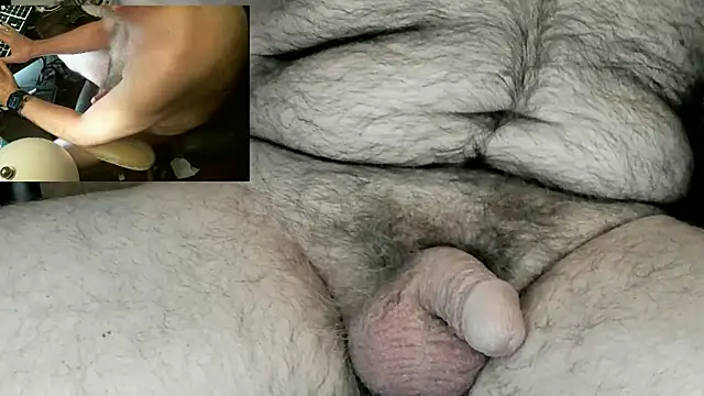 Snapshot of sexxme214 chatting on 12-17-25, 06:29 sexxme214 online show from 12-17-25, 06:29