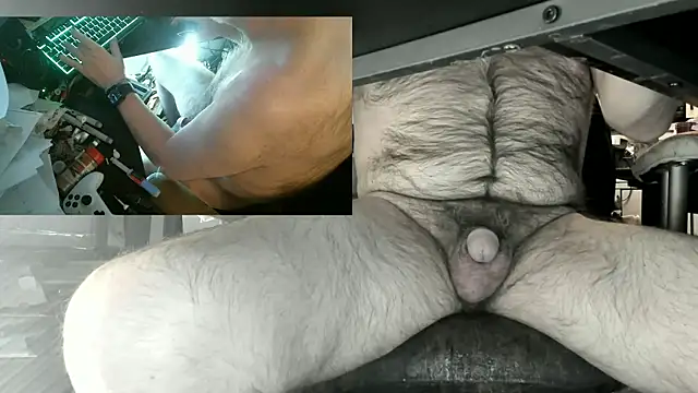 Snapshot of sexxme214 chatting on 02-11-26, 07:47 sexxme214 online show from 02-11-26, 07:47