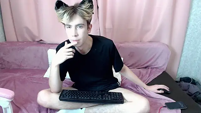 Harvey foster online show from 10-31-25, 08:49