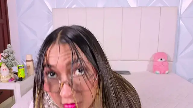 Luna  grace online show from 01-07-26, 10:37