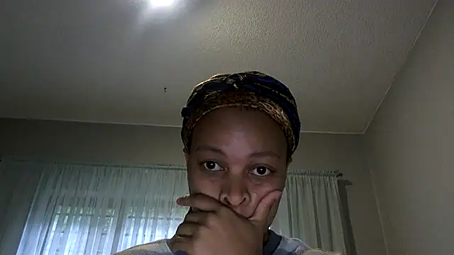 Snapshot of NewBeginnings8 chatting on 04-30-26, 05:03 NewBeginnings8 online show from 04-30-26, 05:03